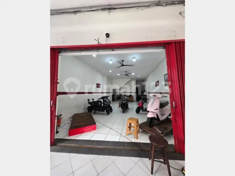 Di Jual Ruko Siap Huni Lokasi Super Stategis di Moderland