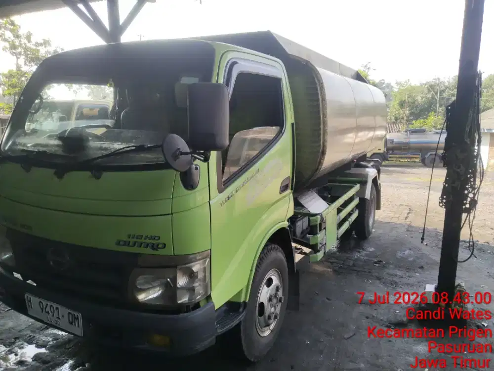 Hino dutro 2015