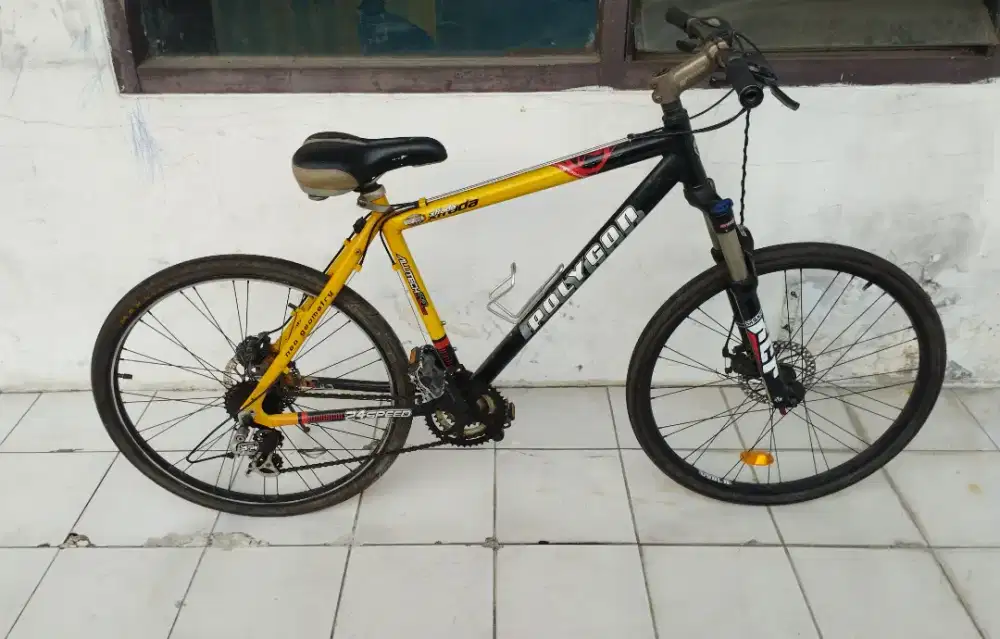 Sepeda Mtb POLYGON XTRADA Alutech 6061