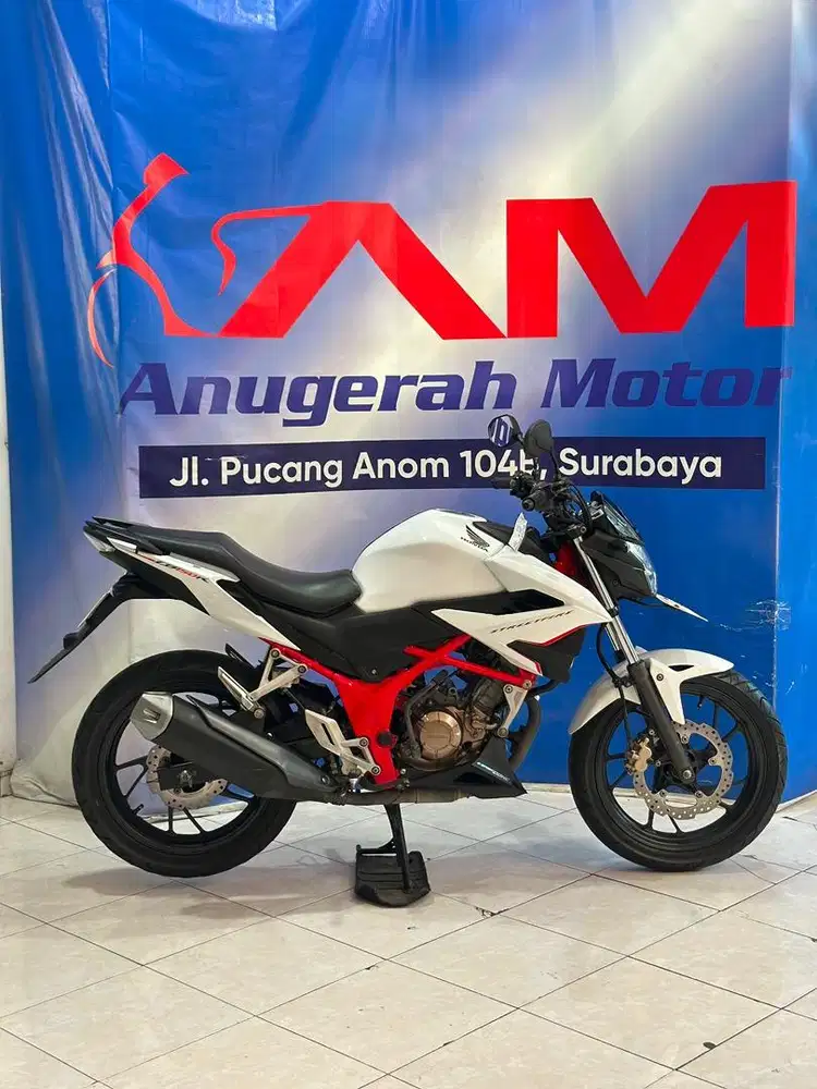 Km Rendah Honda CB 150R Streetfire SE 2019