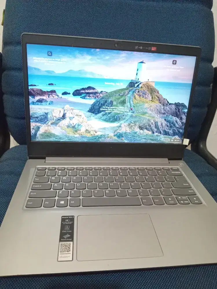 Dijual laptop lenovo slim 3 ram 8/256gb