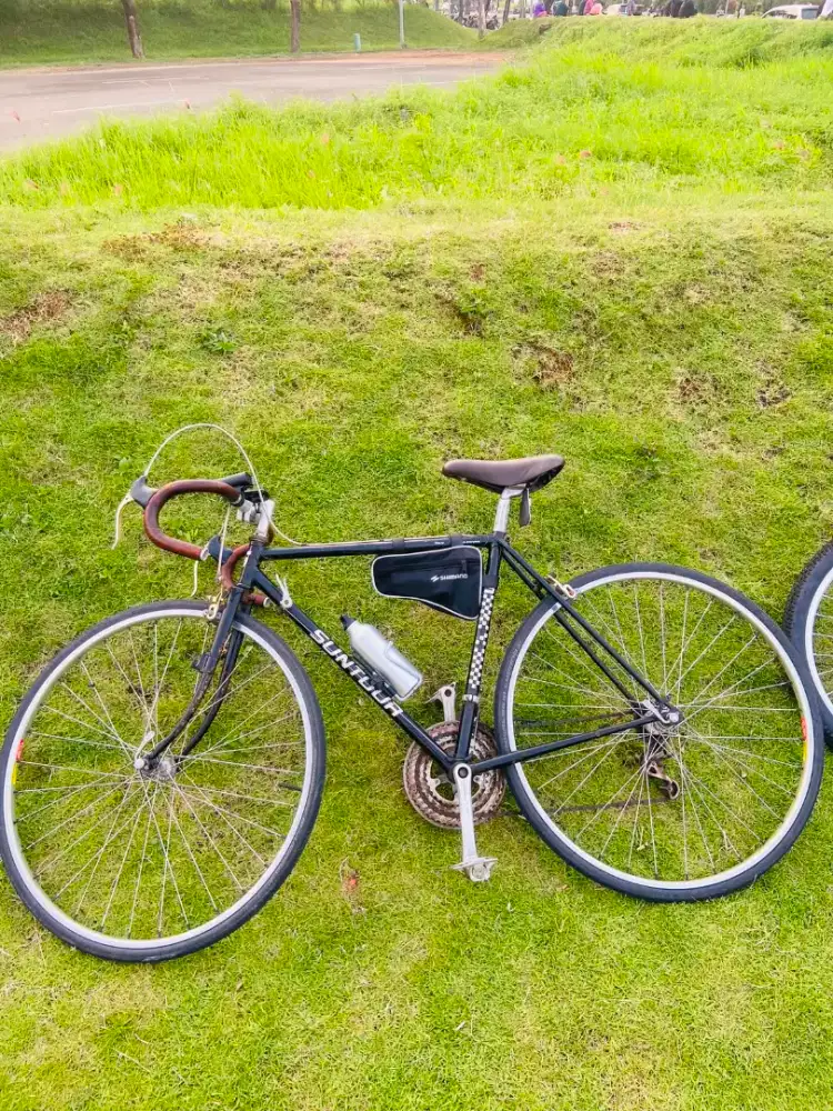 Merek Suntour ( Japan )