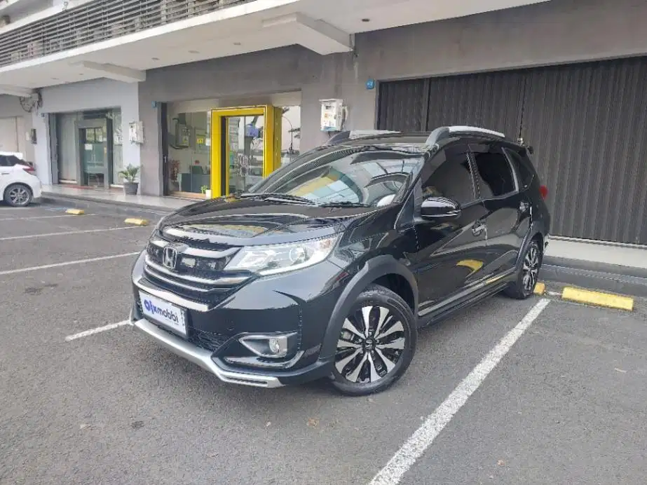 LOW DP Honda BR-V 1.5 Prestige Bensin-AT 2019 SIE