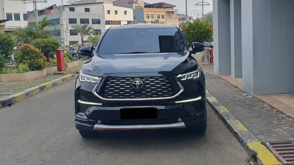 Toyota Kijang Innova Zenix Q Hybrid 2.0 Modelista TSS RSE 2023 Record