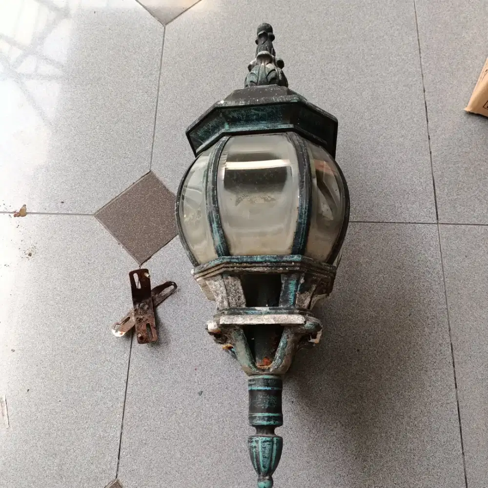 Lampu dinding taman outdoor minimalis model delman vintage kuno kode A