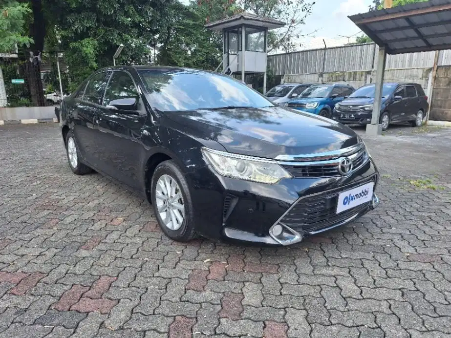 Toyota Camry AT 2016 UAG