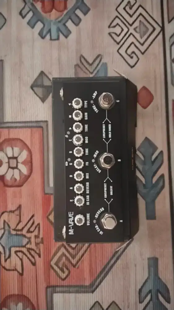 Multi efek gitar Mvave CubeBaby