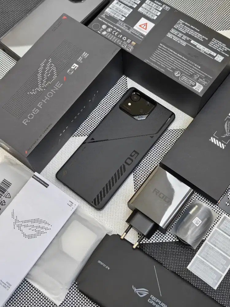 Asus Rog Phone 9FE 5G 12/512 Gb Likenew 98% Resmi Des 2026  bisa TT/BT