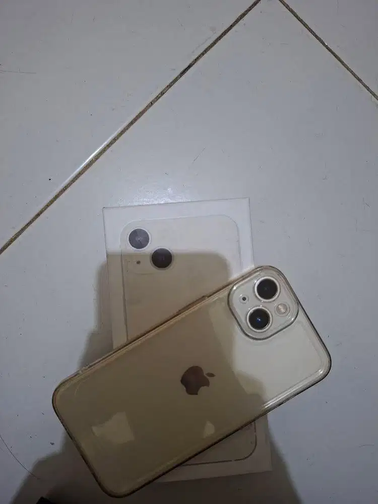 Iphone 13 basic putih inter