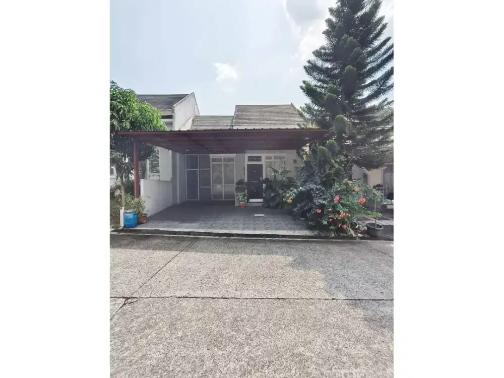 Rumah Terrace Hill Sentul City View Gunung Pancar 5 Kamar Renovasi