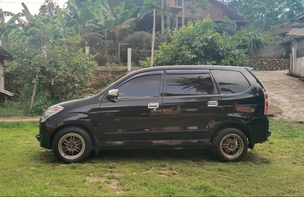 For sale avanza g MT Low KM
