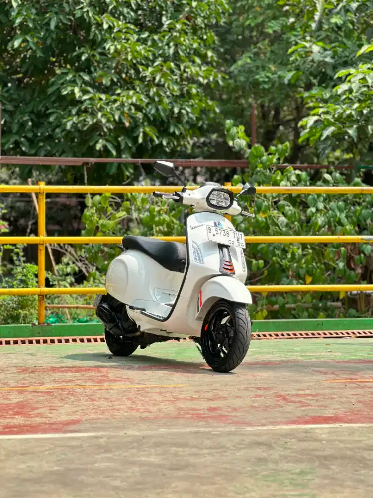 VESPA SPRINT S NEW MODEL 150 IGET ABS LED TH 2024 LIKE NEW!