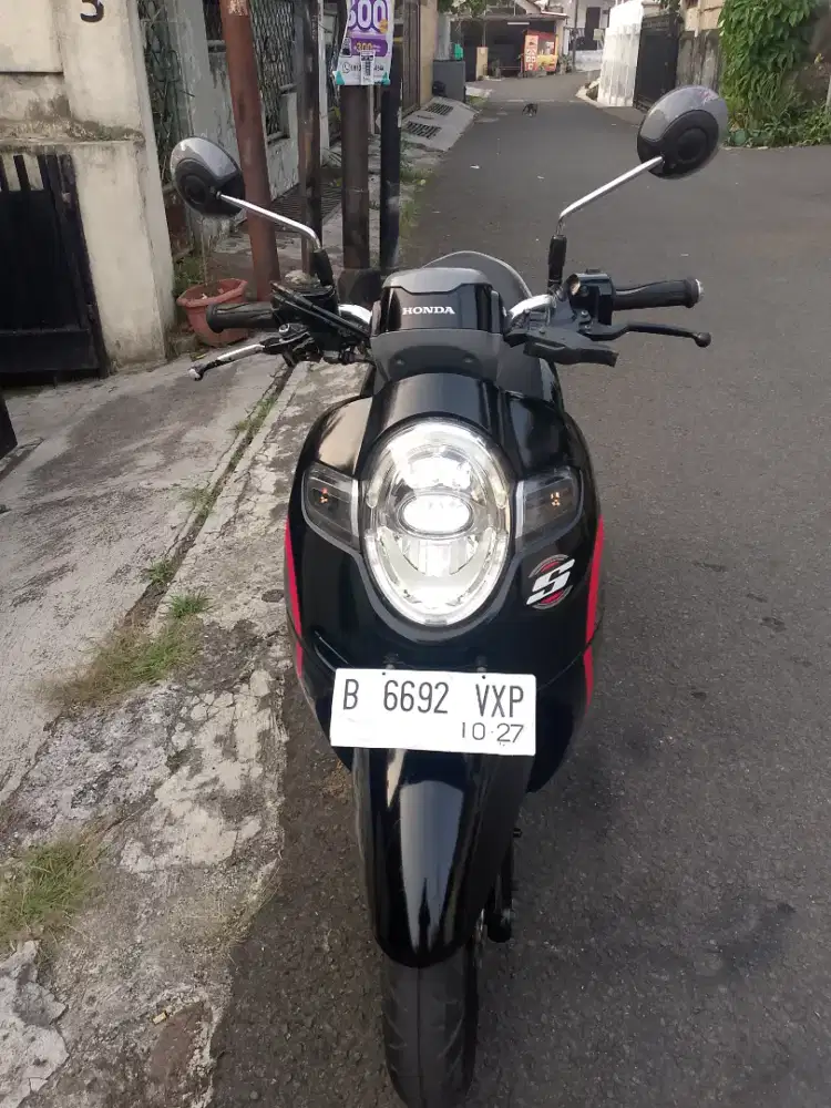 Honda scoopy 2019 Type tertinggi ISS