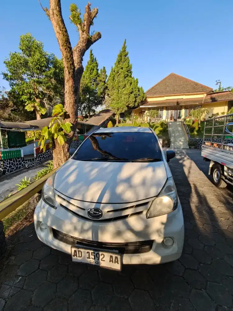 Dijual Xenia 1000cc manual