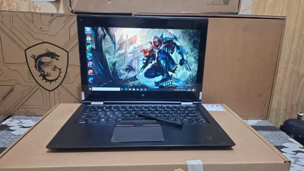 Laptop Lenovo Thinkpad Yoga 260 Core i3-6100U SSD 512 GB RAM 8 GB