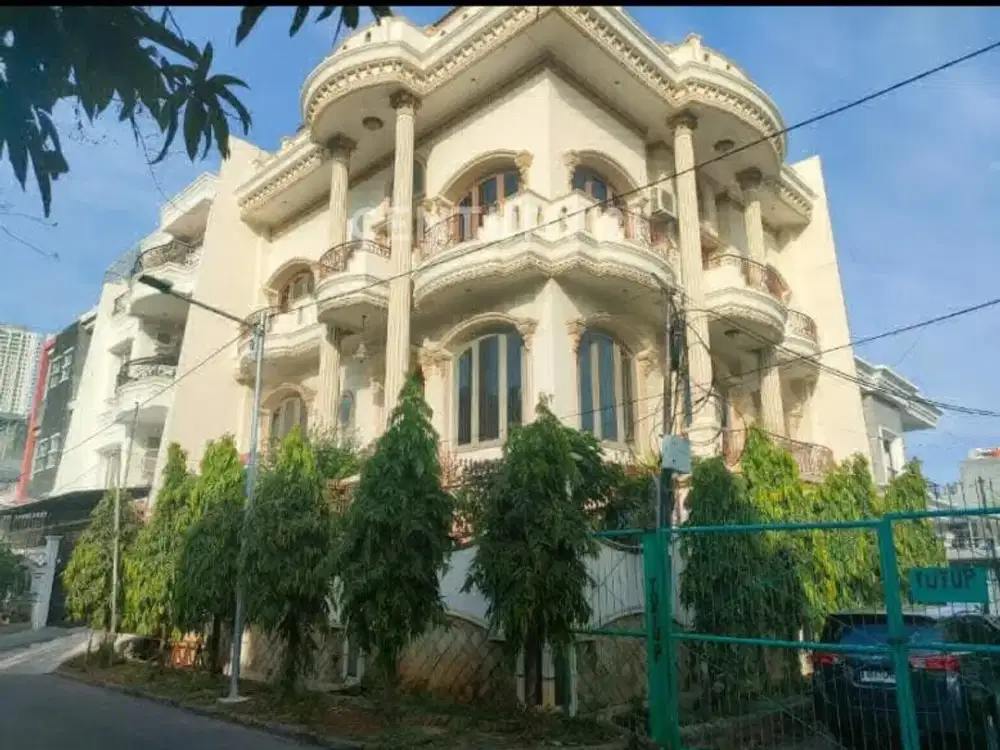 DIJUAL RUMAH MEGAH DI MUARA KARANG, JAKARTA UTARA