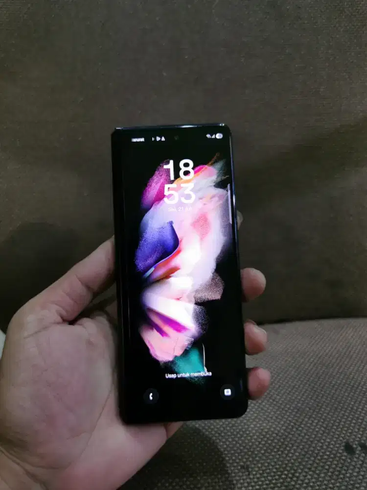 Samsung z fold 3 12/512 gb