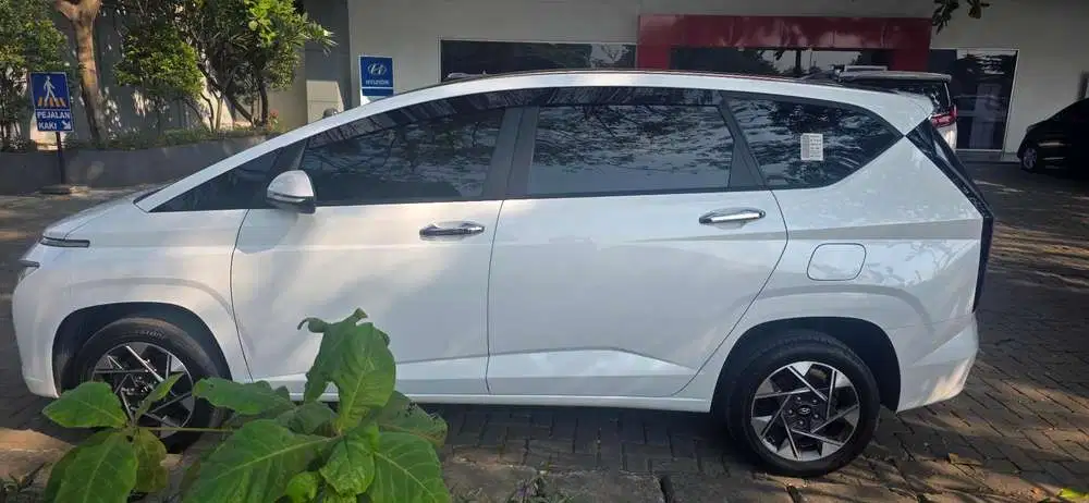 Hyundai Stargazer 2022 Bensin