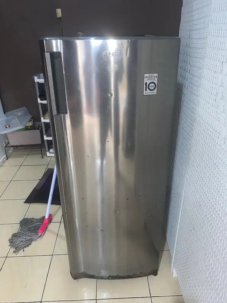 JUAL CEPAT FREEZER 1 PINTU