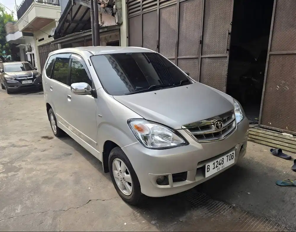 Toyota Avanza Avansa G Manual MT Tahun 2011 Silver , 2009