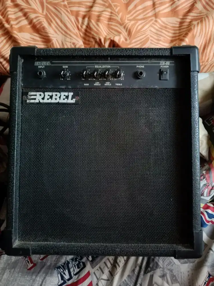 Dijual Speaker Ampli Gitar 10 inch siap pakai