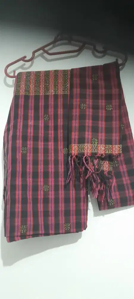 Kain model sarung
