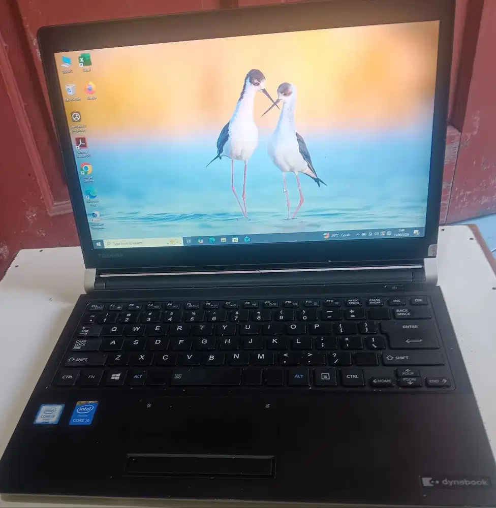 laptop toshiba R73 intel core i5 6300u 2,4ghz slim 13inchi ok gan