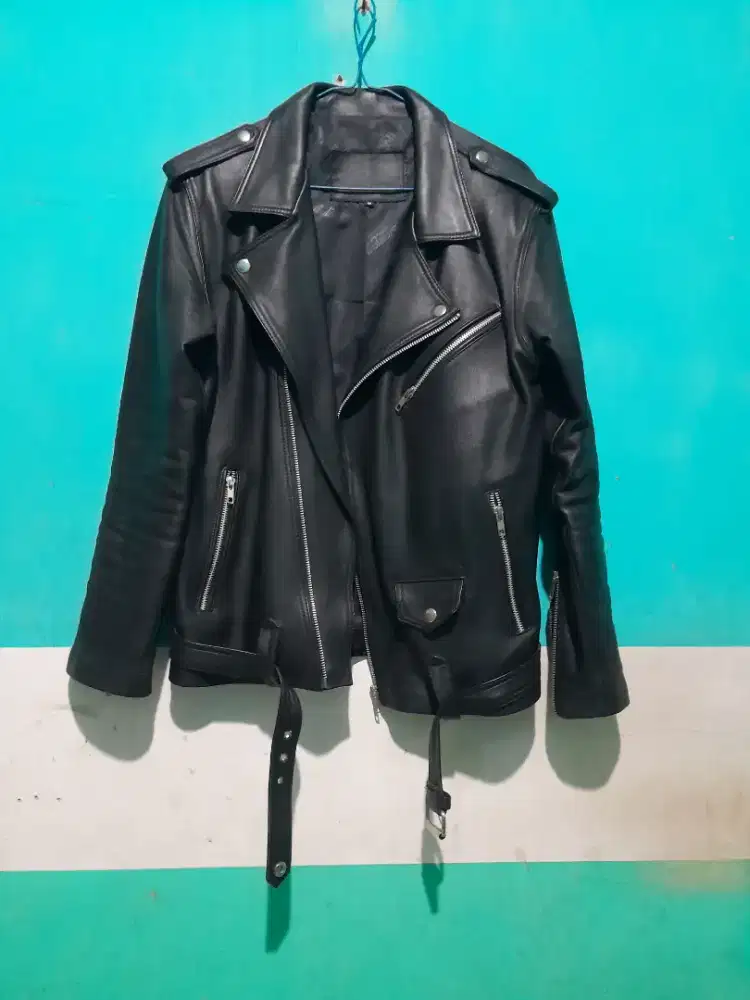 Jacket kulit ramones