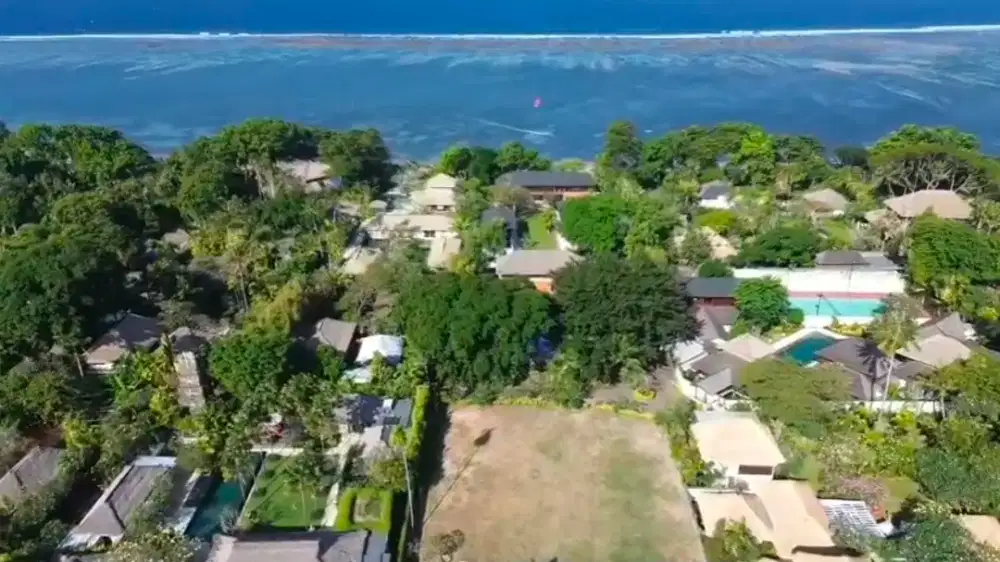 Prime land in Batujimbar (beach side)