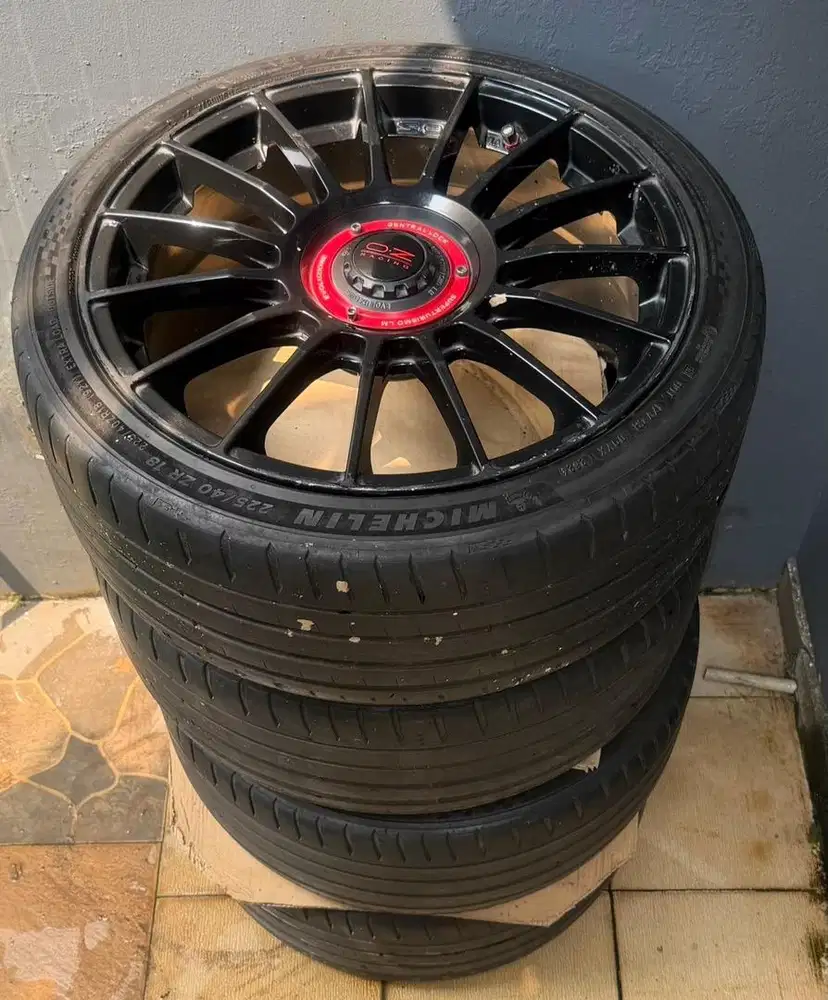 JUAL  VELG  R 18 OZ Superturismo 18/8/4x100,4x114,3/ ET 42