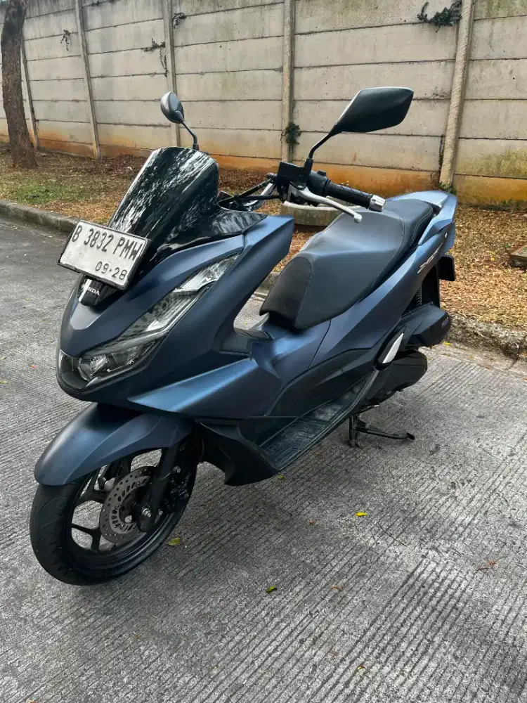 Honda PCX 160 Cbs Biru Doff