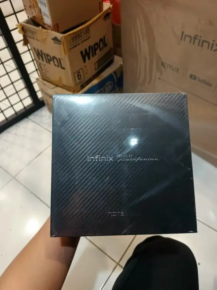 Infinix Note 60 Pro + Giftbox