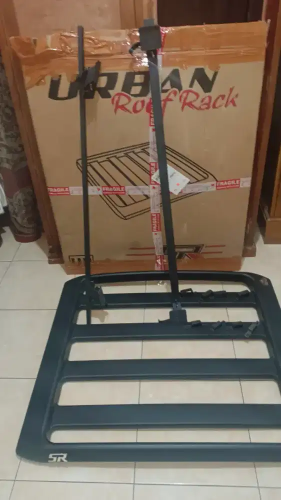 Roof rack atas mobil+cross bar universal... Beli baru blm dipakai