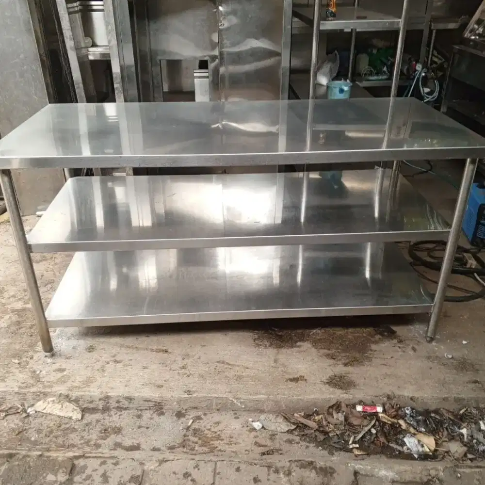 Meja Stainless 3 Susun – Kokoh & Siap Pakai