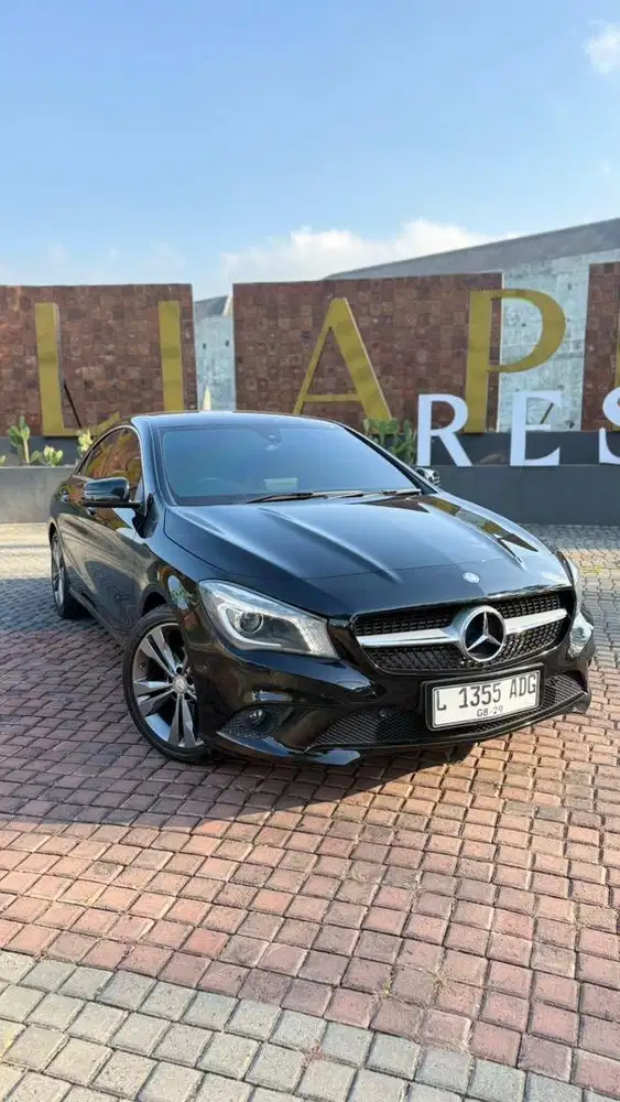 MERCEDES BENZ CLA 200