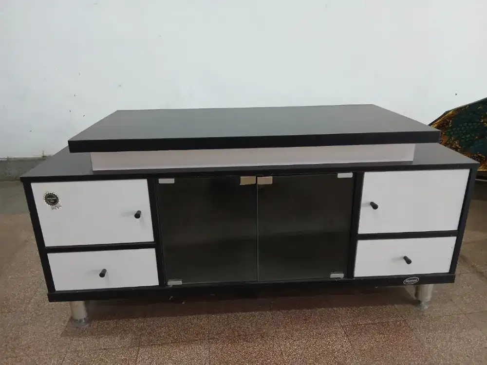 Rak TV Murah Malang