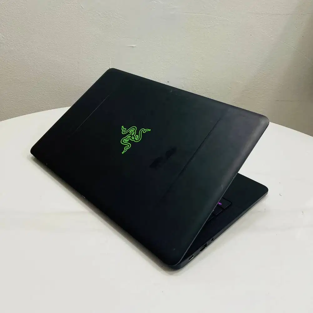 LAPTOP RAZER BLADE CORE I7 TOUCHSCREEN GAMING desain MURAH