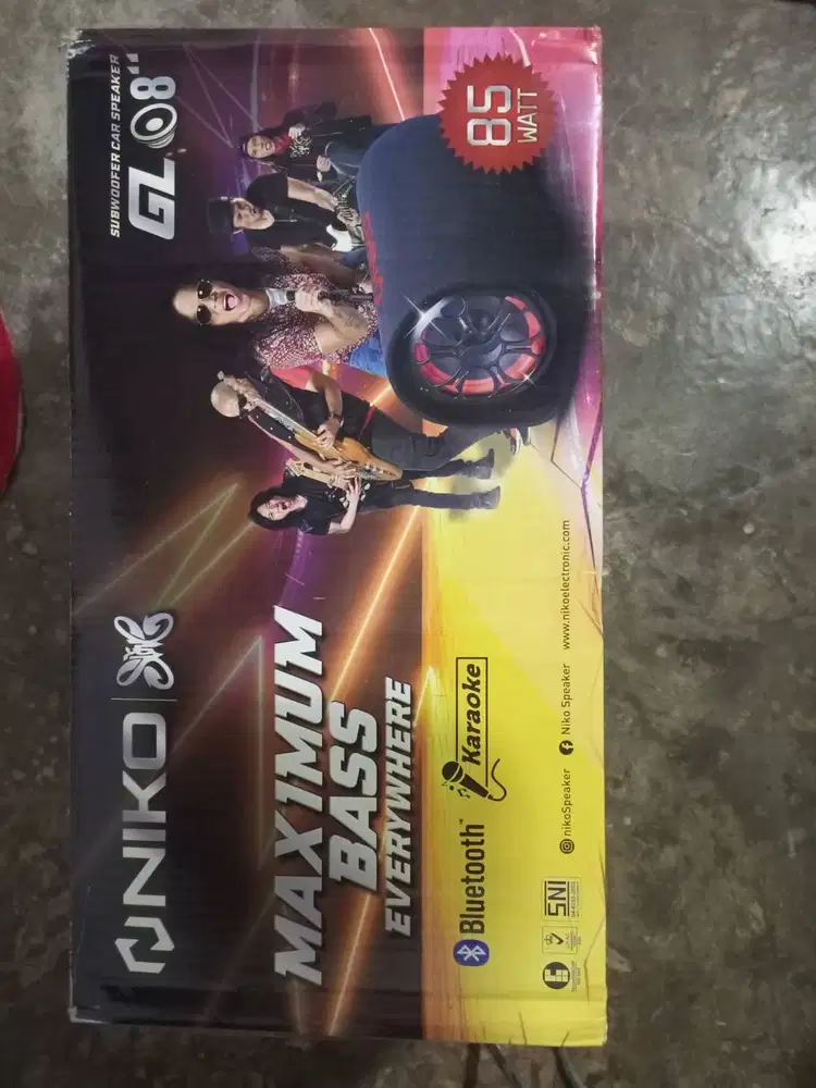 Speaker bluetooth+ flash