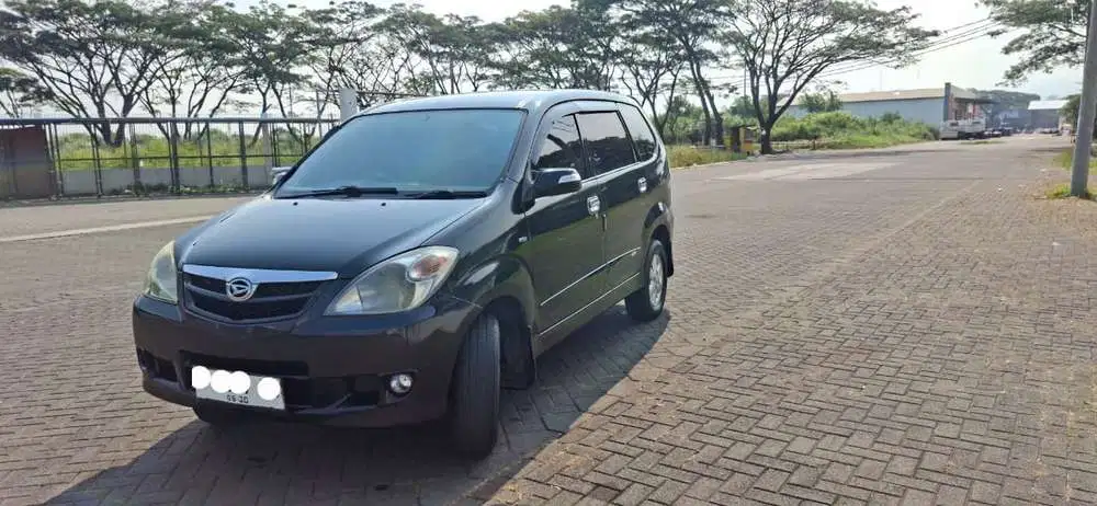 Daihatsu Xenia 2009 Bensin