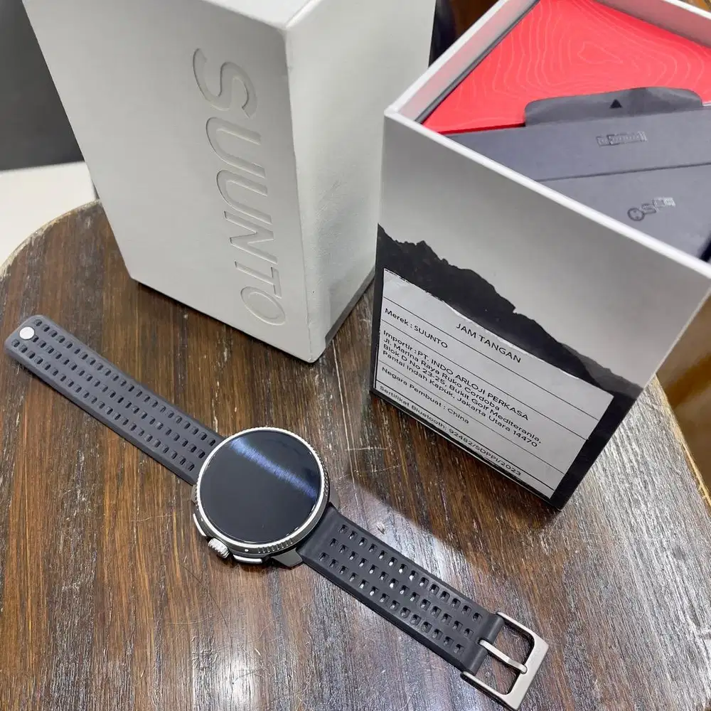 Smart watch suunto race titanium sapphire crystal resmi fullset ori
