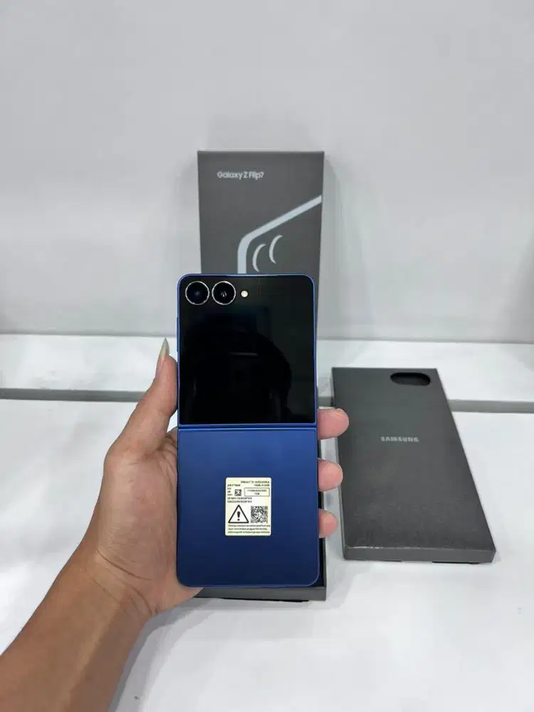 Samsung Z Flip7 12/512 GB SEIN Like New Lengkap original
