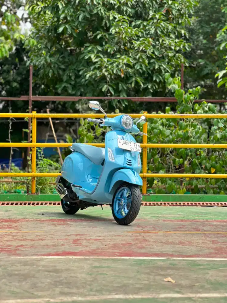 DIJUAL VESPA PRIMAVERA S NEW MODEL 150 IGET ABS LED TH 2025 LIKE NEW!
