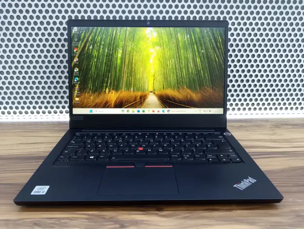 Lenovo Thinkpad E14 core i3 10110u 8GB ssd 256GB 14inch