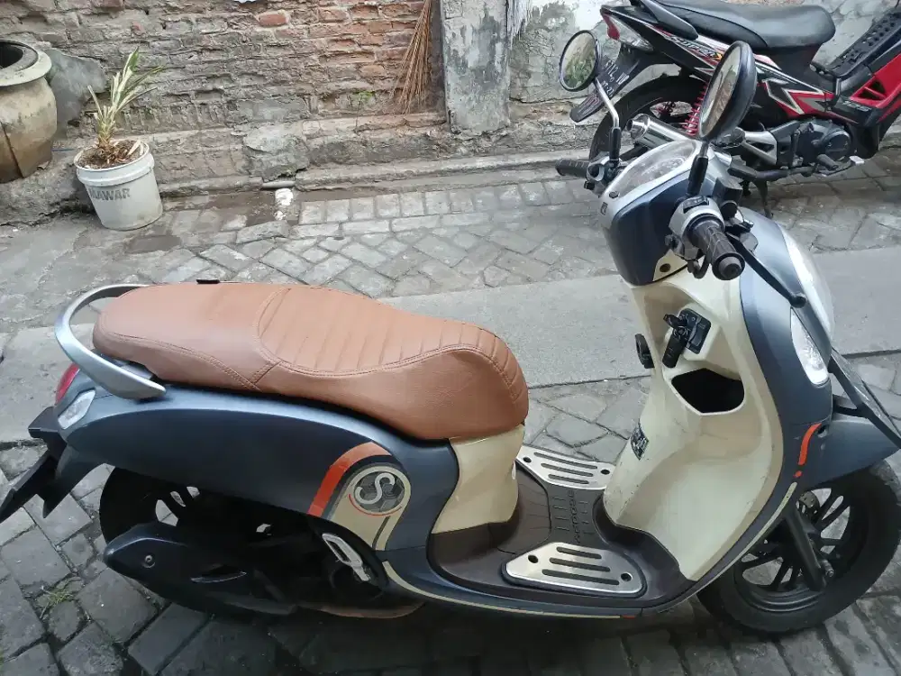 SCOOPY FASHION 2021