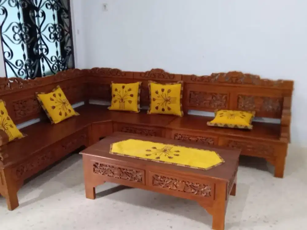 Dijual Quest House Prospek Investasi di Caruban Madiun