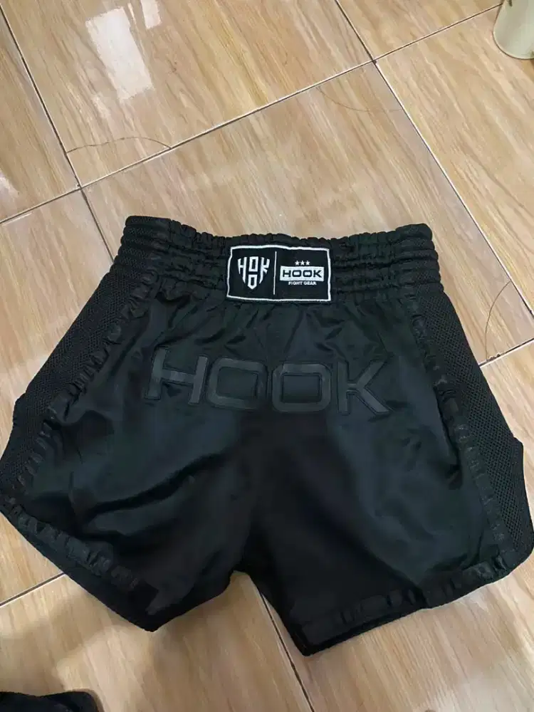 Celana Muay Thai Hook Fight Gear berwarna hitam size XL