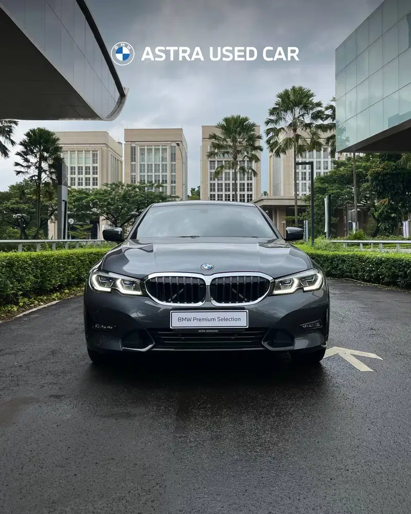 BMW 320i Sport 2022 MINERAL GREY ON BLACK KM 30RIBU TERMURAH