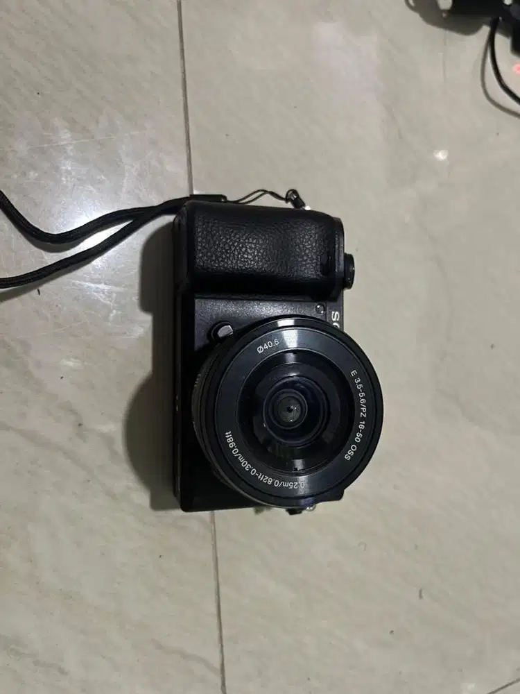 Kamera Sony A6400 kit