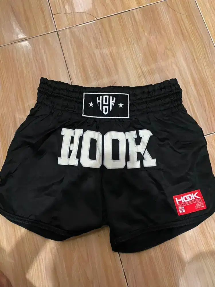 Celana Muay Thai Hook Fight Gear berwarna hitam size XL