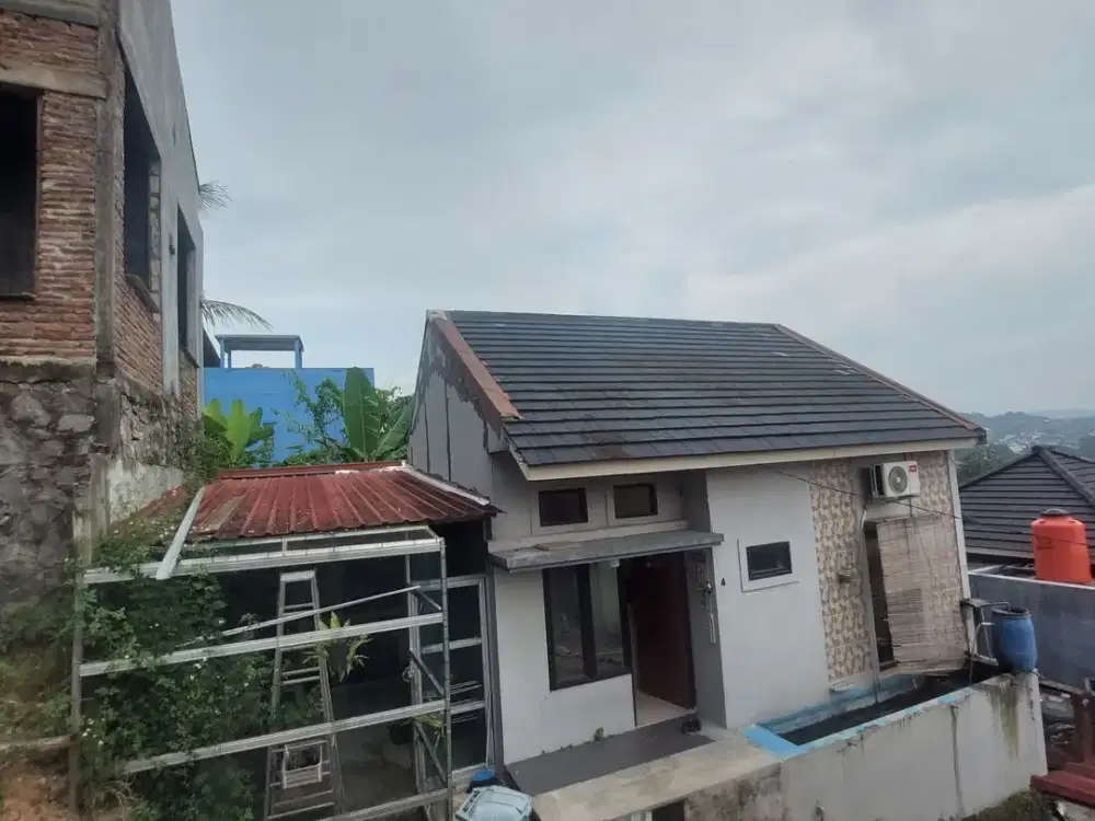 Rumah Apik di Semarang Barat, Kolam Koi, View Kota — Cuma 460 Juta?! Serius?